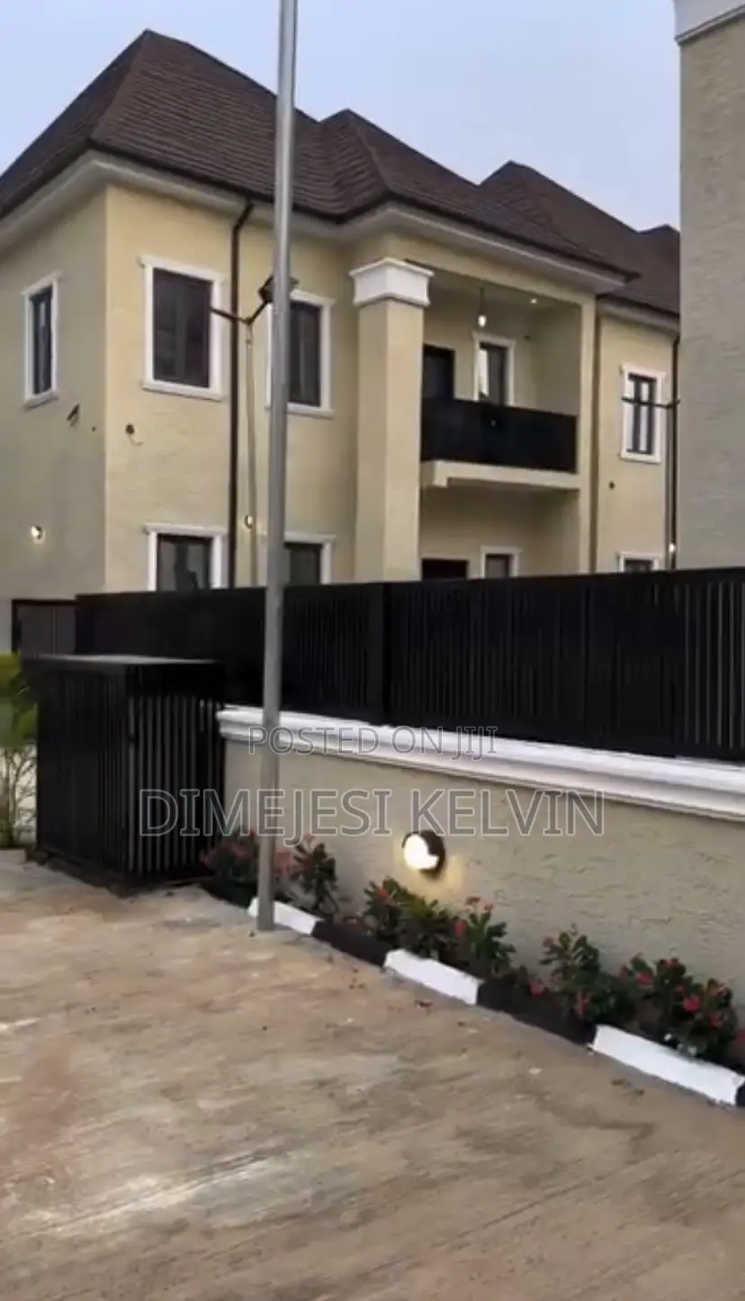 Furnished 4bdrm Duplex in Gaduwa for sale