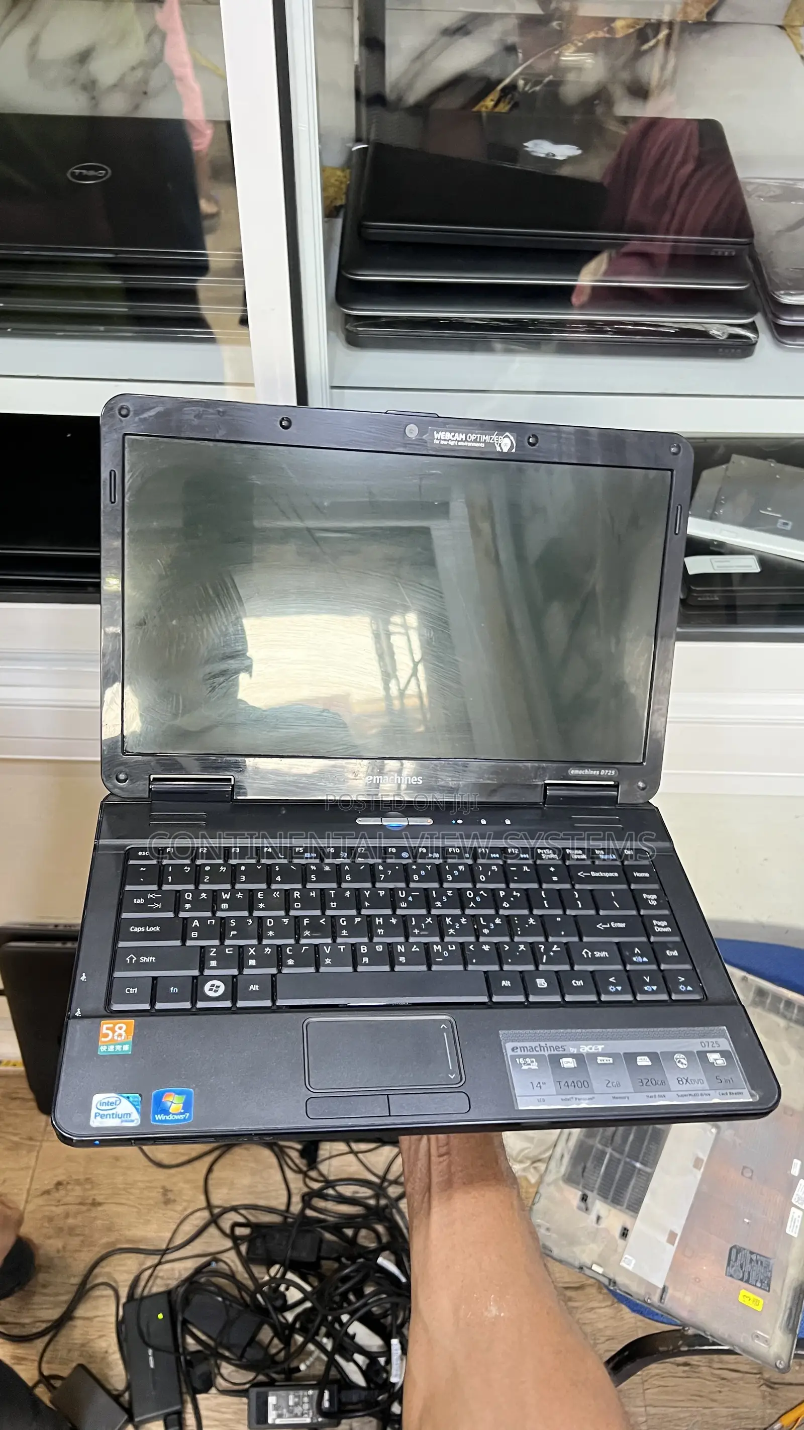 Laptop Acer eMachines E725 4GB Intel Pentium HDD 160GB