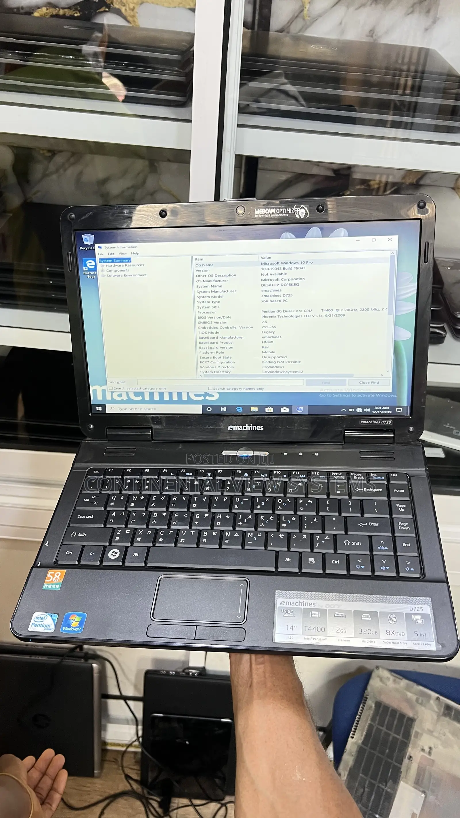 Laptop Acer eMachines E725 4GB Intel Pentium HDD 160GB