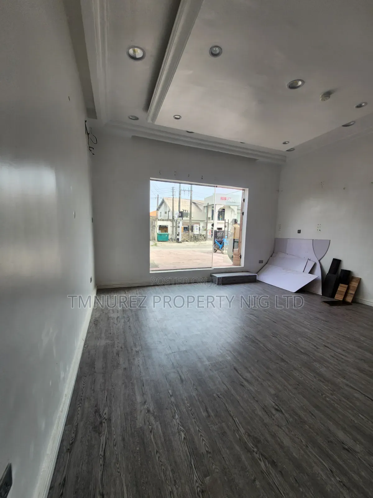 Groundfloor Shop for Rent Lekki Phase1