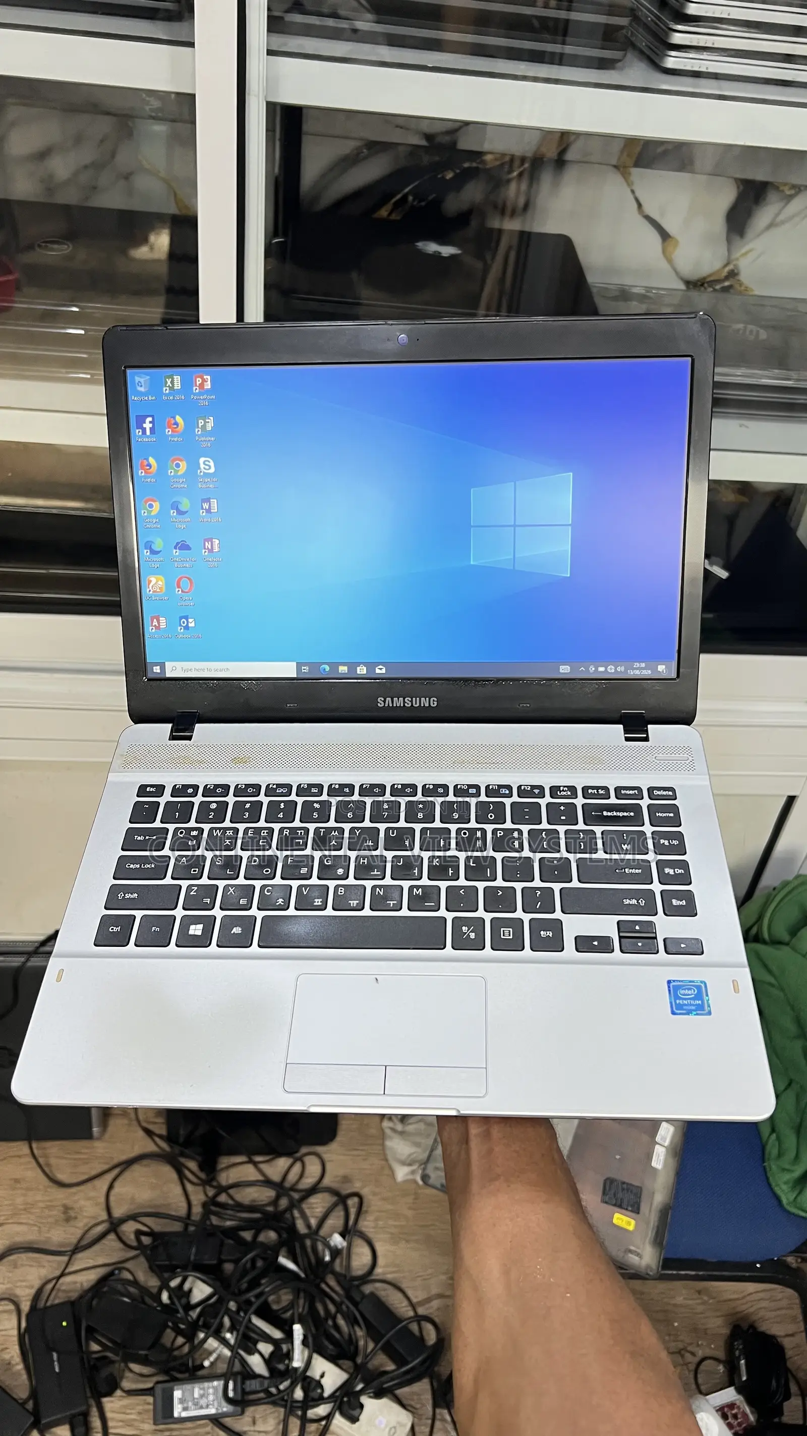 Laptop Samsung Ativ 8GB Intel Pentium HDD 250GB
