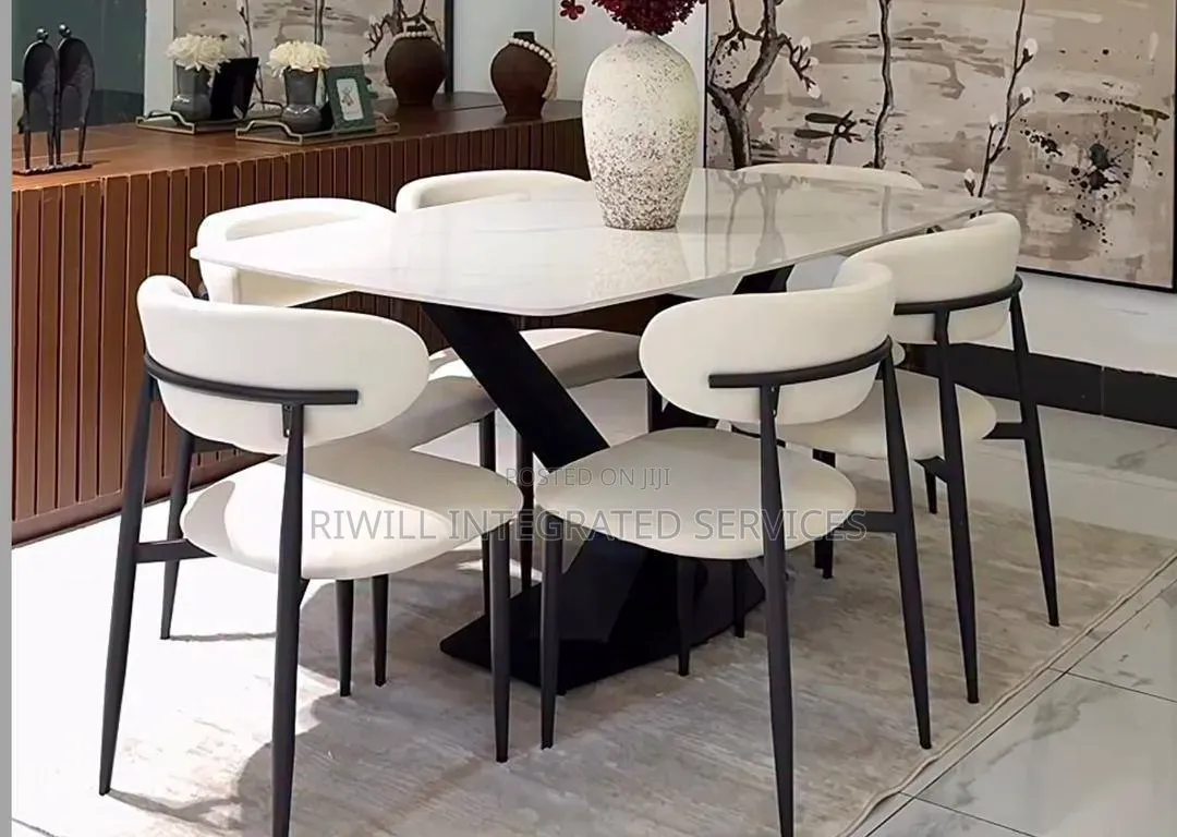 Family Size Dinning Table