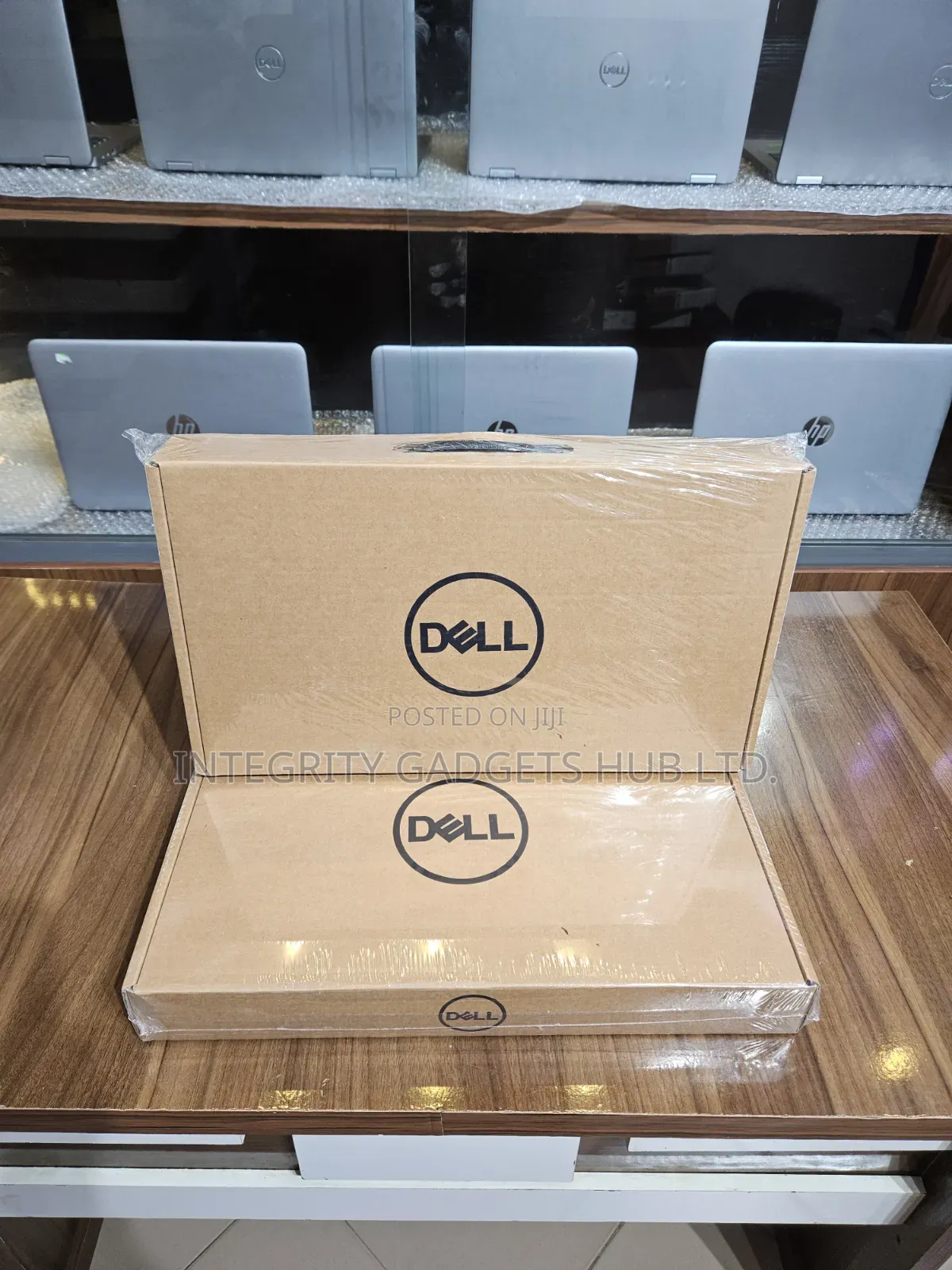New Laptop Dell Latitude 3190 2-in-1 4GB Intel Pentium SSD 128GB