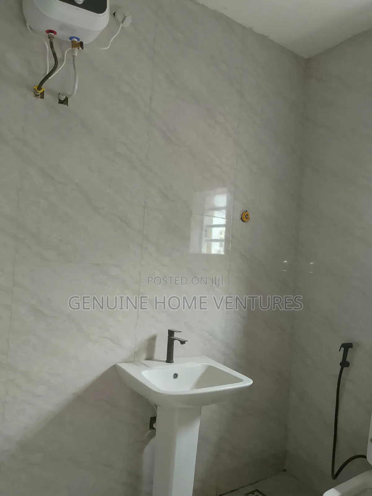 2bdrm Apartment in Ebute for rent