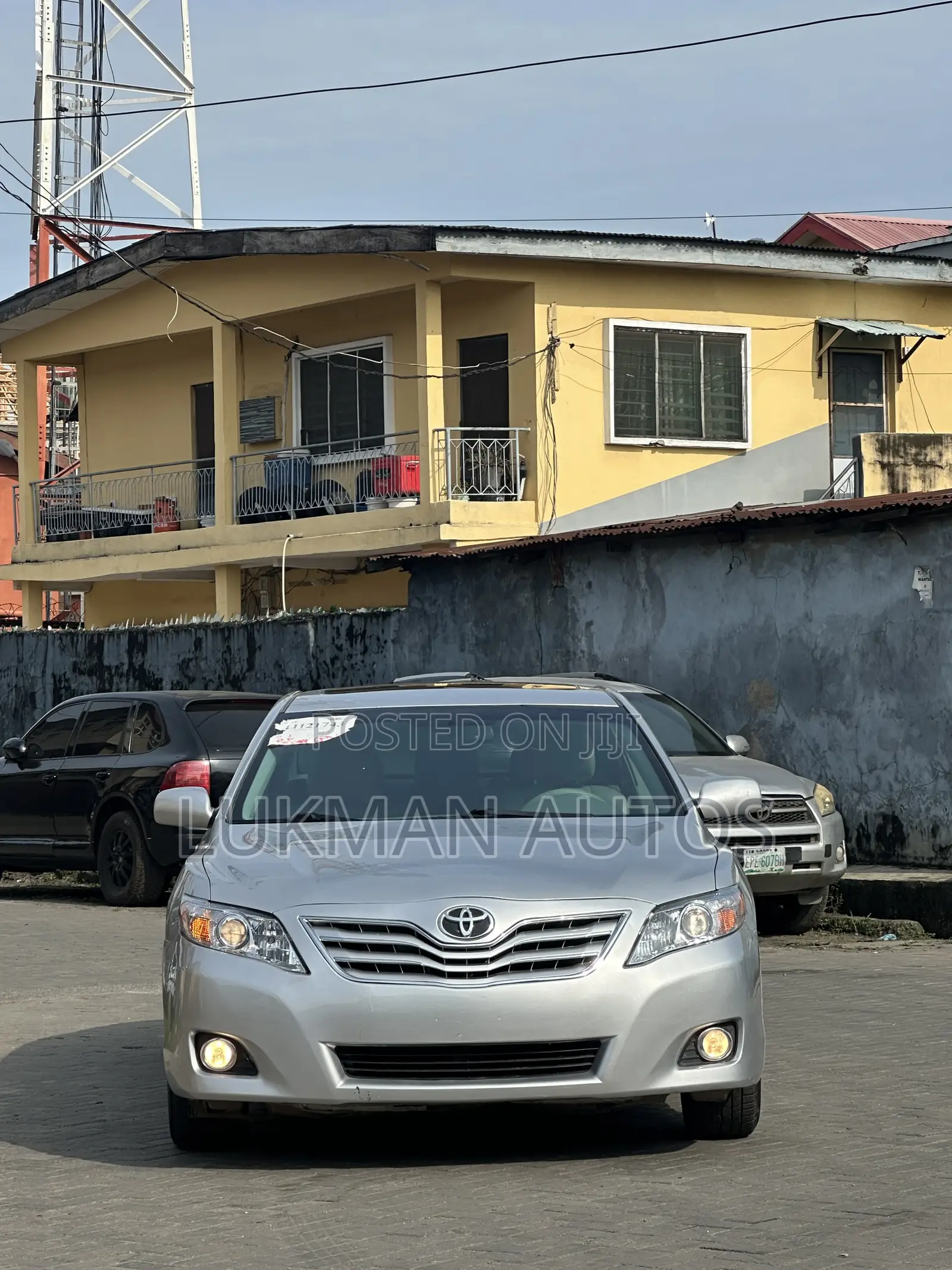 Toyota Camry XLE V6 4dr Sedan (3.5L 6cyl 6AM) 2010 Silver