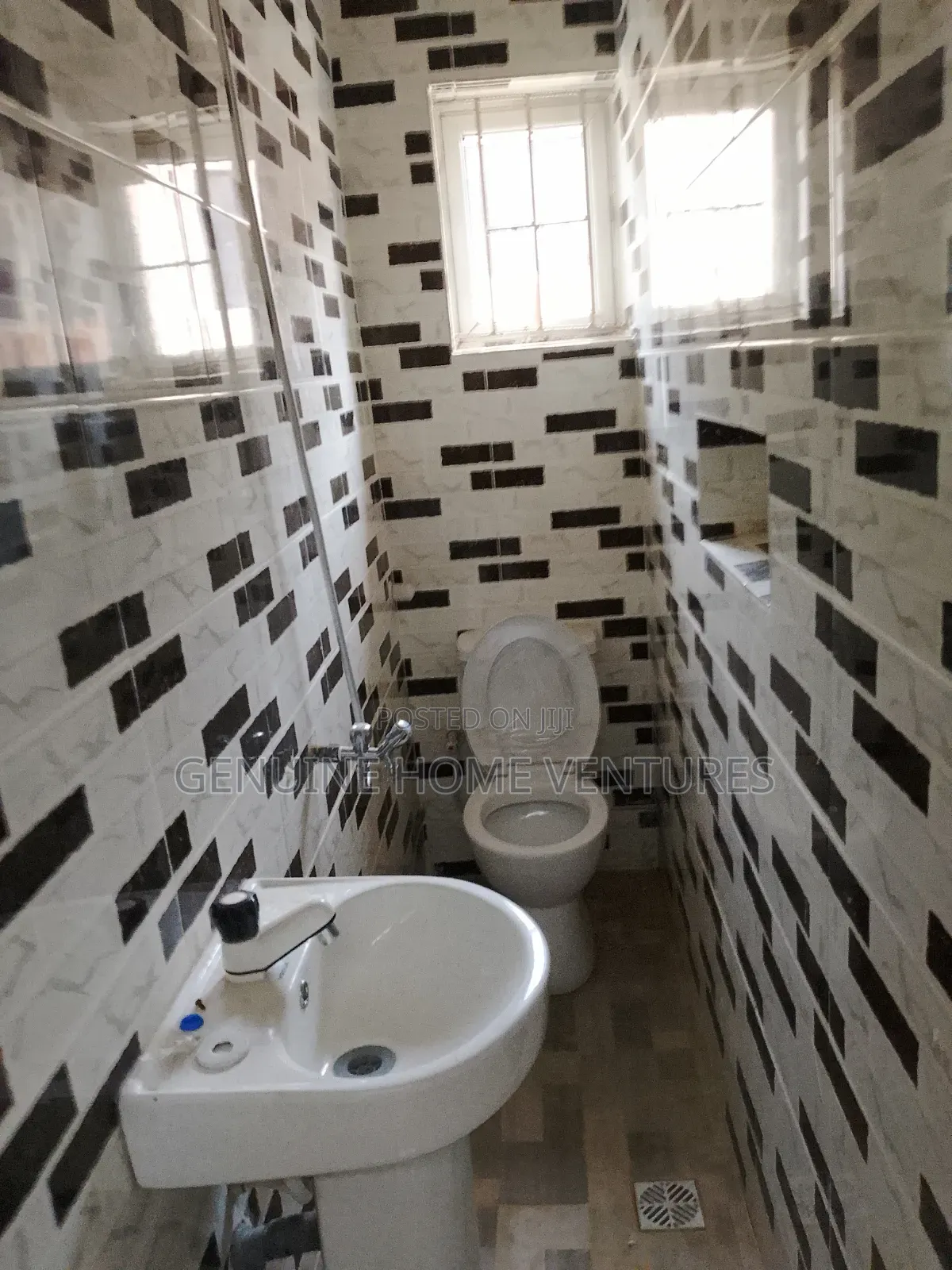 3bdrm Apartment in Jumofak for rent