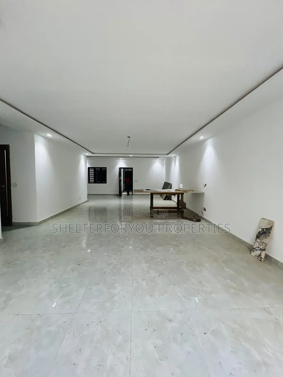 3bdrm Apartment in Ikate for sale