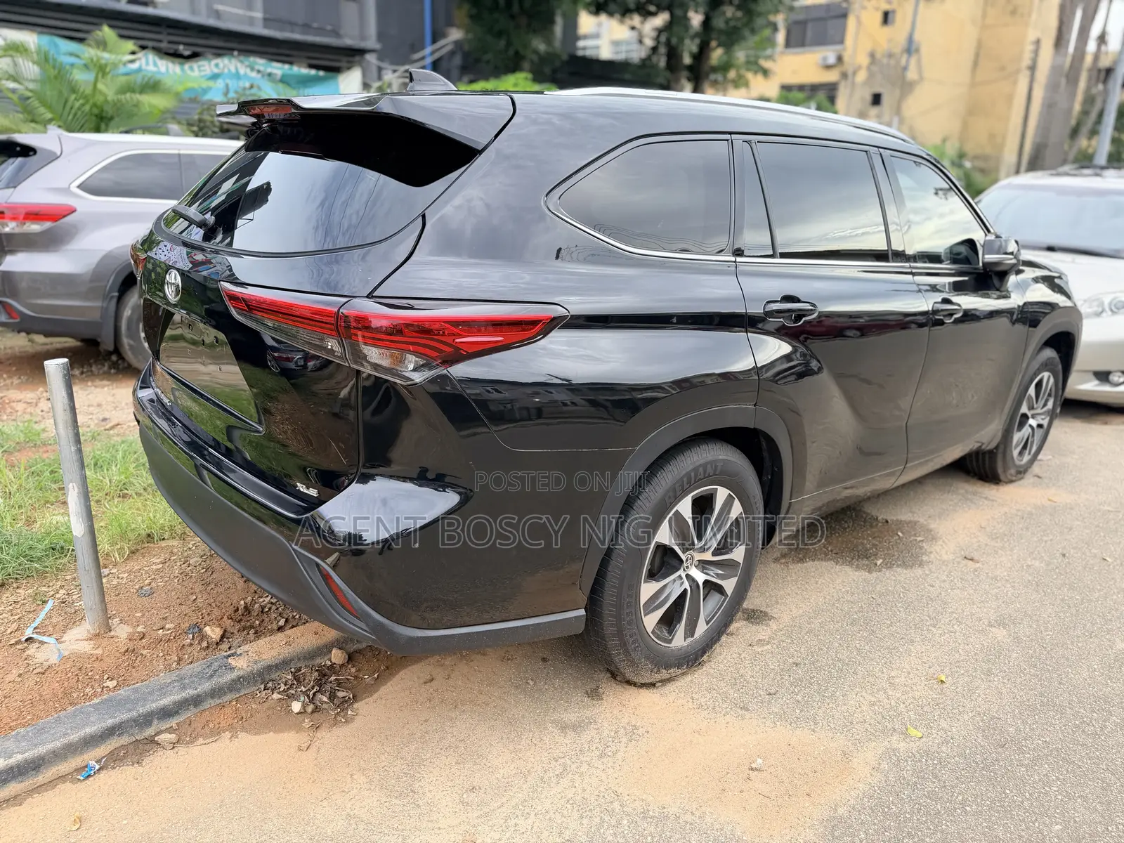 Toyota Highlander XLE FWD 2020 Black