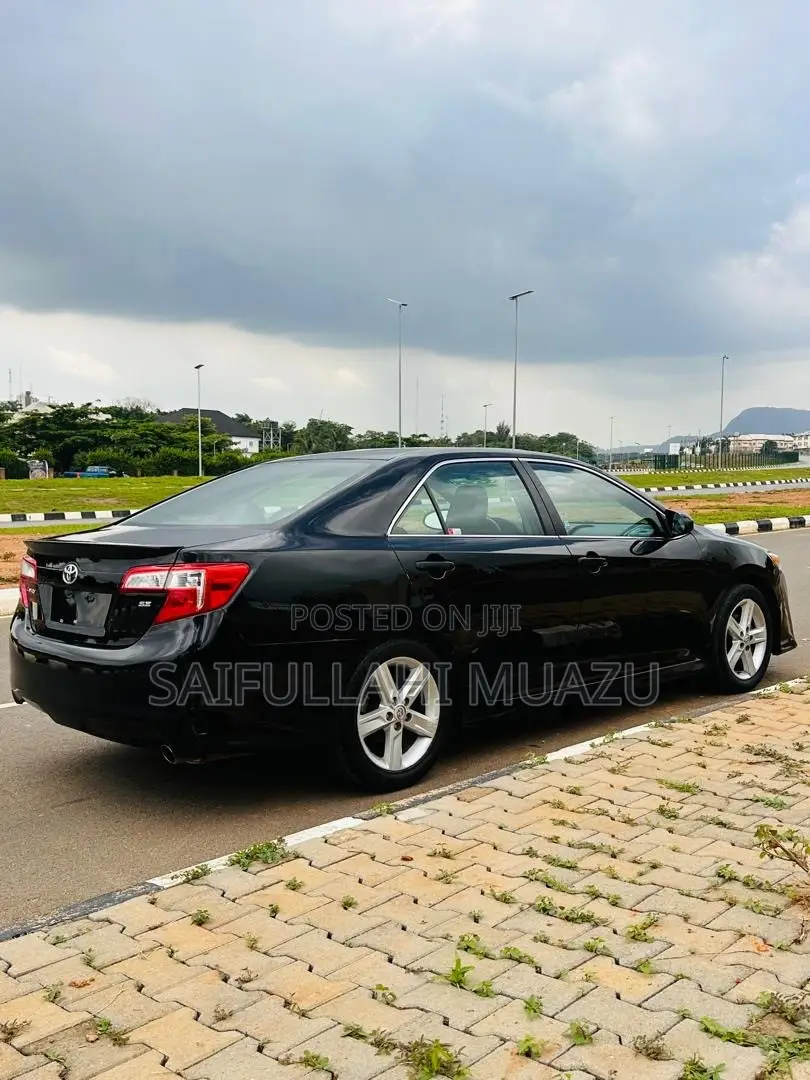 Toyota Camry SE 4dr Sedan (2.5L 4cyl 6A) 2013 Black