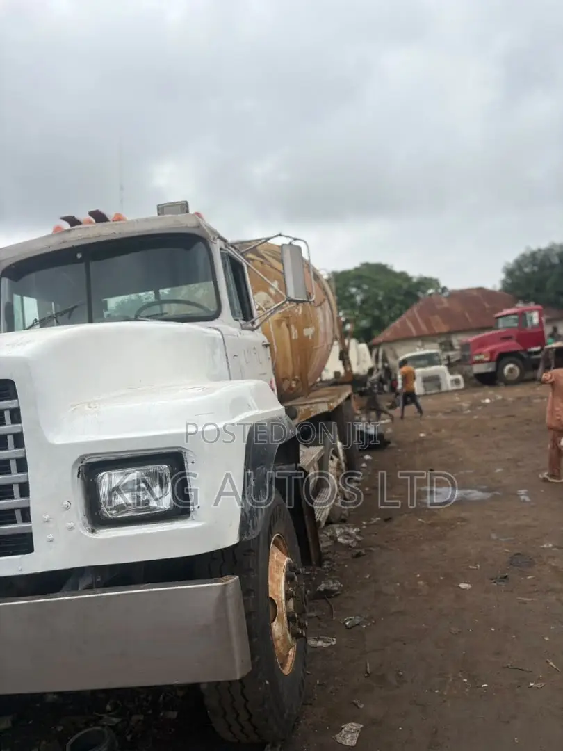 Mack Concrete Mixer Truck