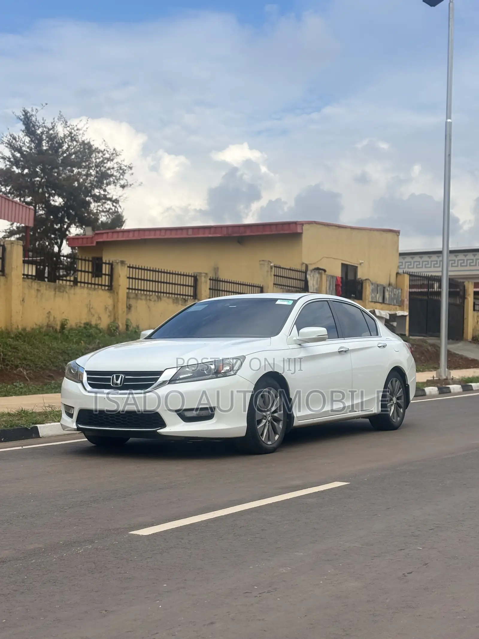 Honda Accord 2013 White