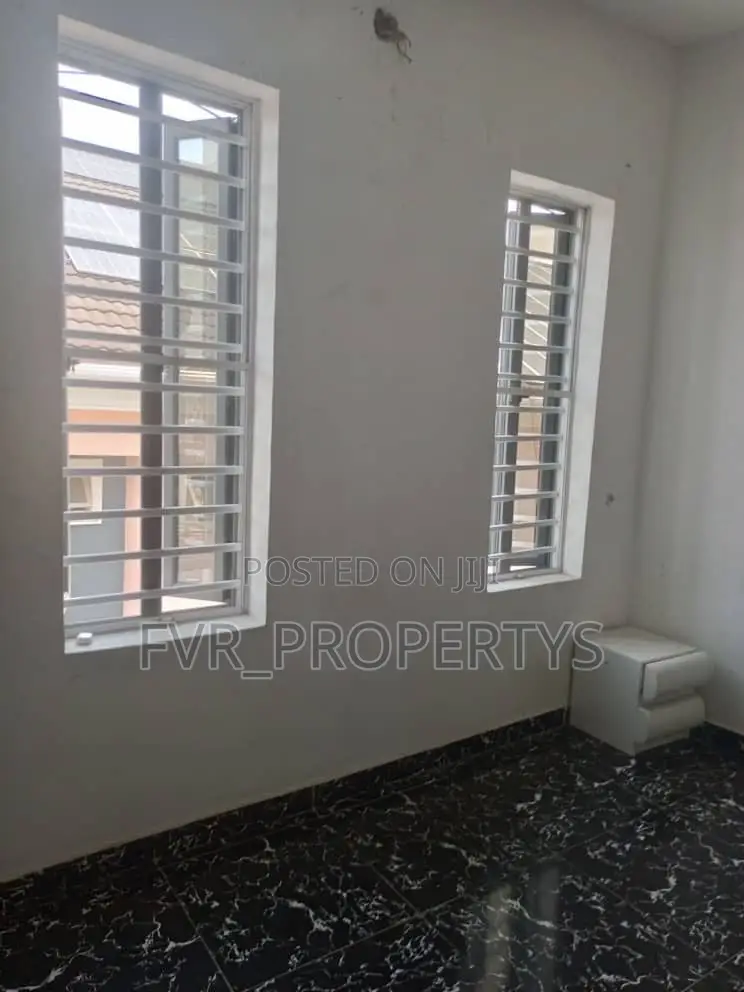 1bdrm Shared Apartment in Ikota Villa, Lekki for rent