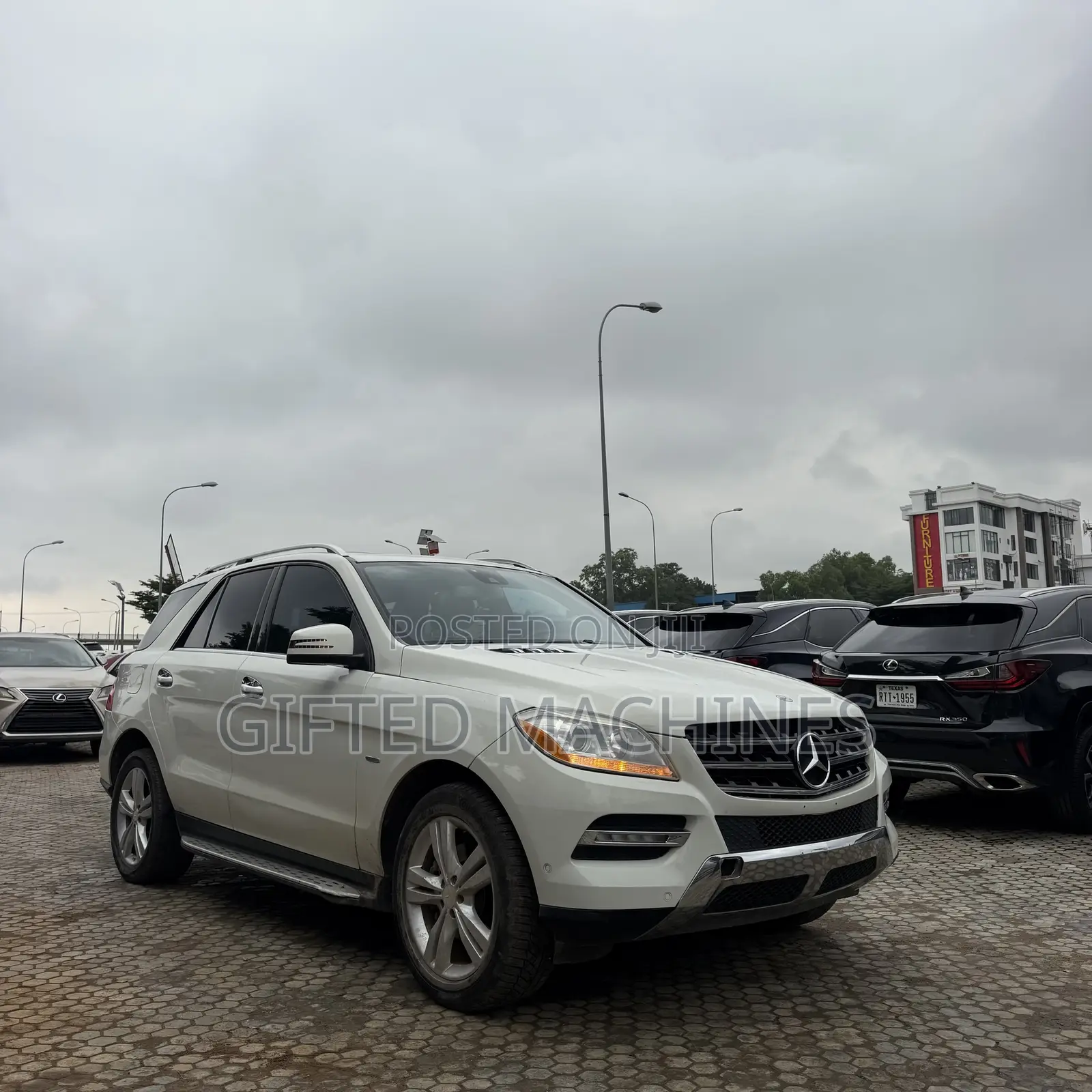 Mercedes-Benz M Class ML 550 4Matic 2012 White