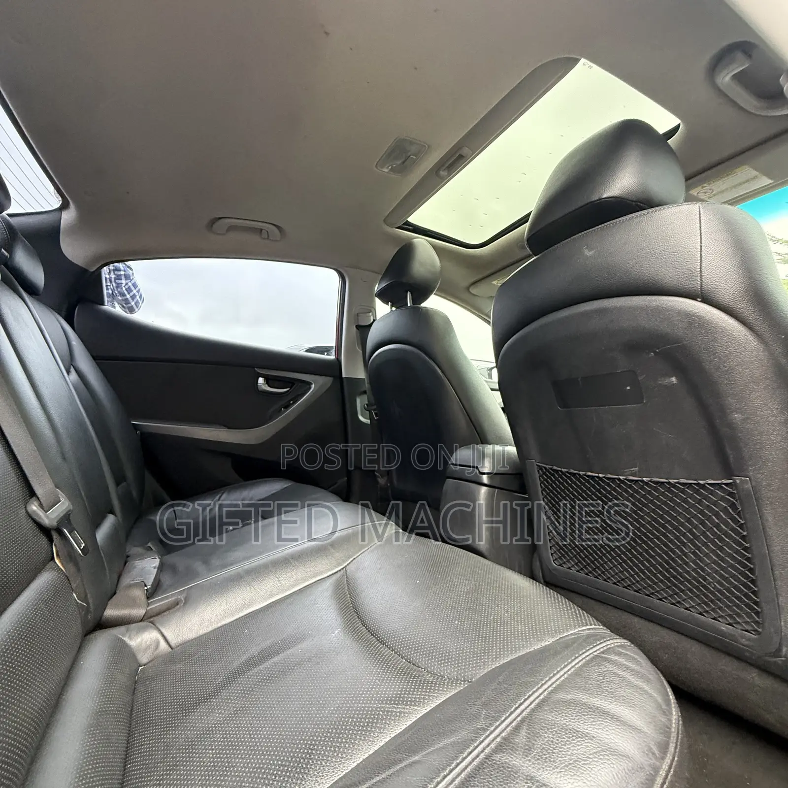 Hyundai Elantra 2015 Red