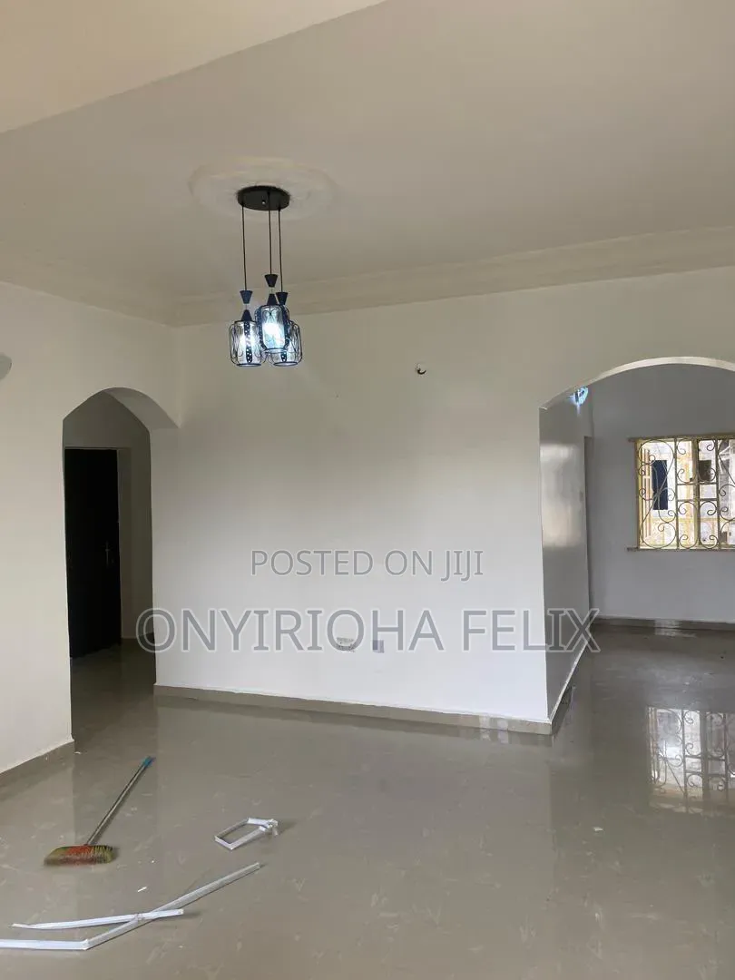 2bdrm Block of Flats in Begger Clinic Area, Life Camp for rent