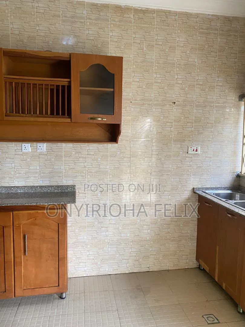 2bdrm Block of Flats in Begger Clinic Area, Life Camp for rent