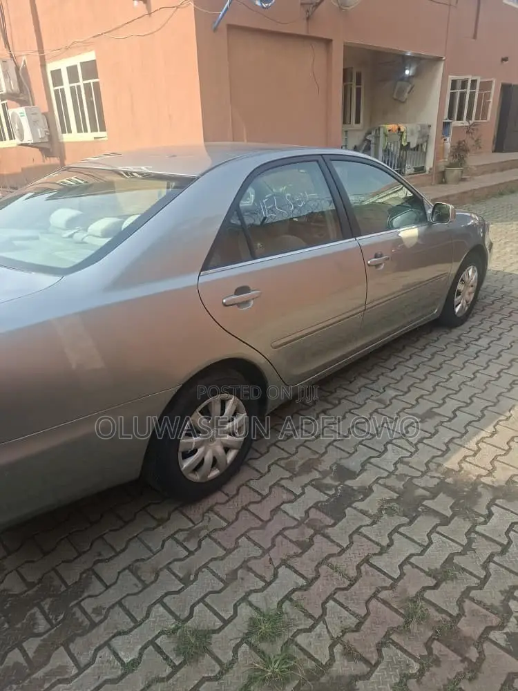 Toyota Camry LE 4dr Sedan (2.4L 4cyl 5A) 2006 Silver