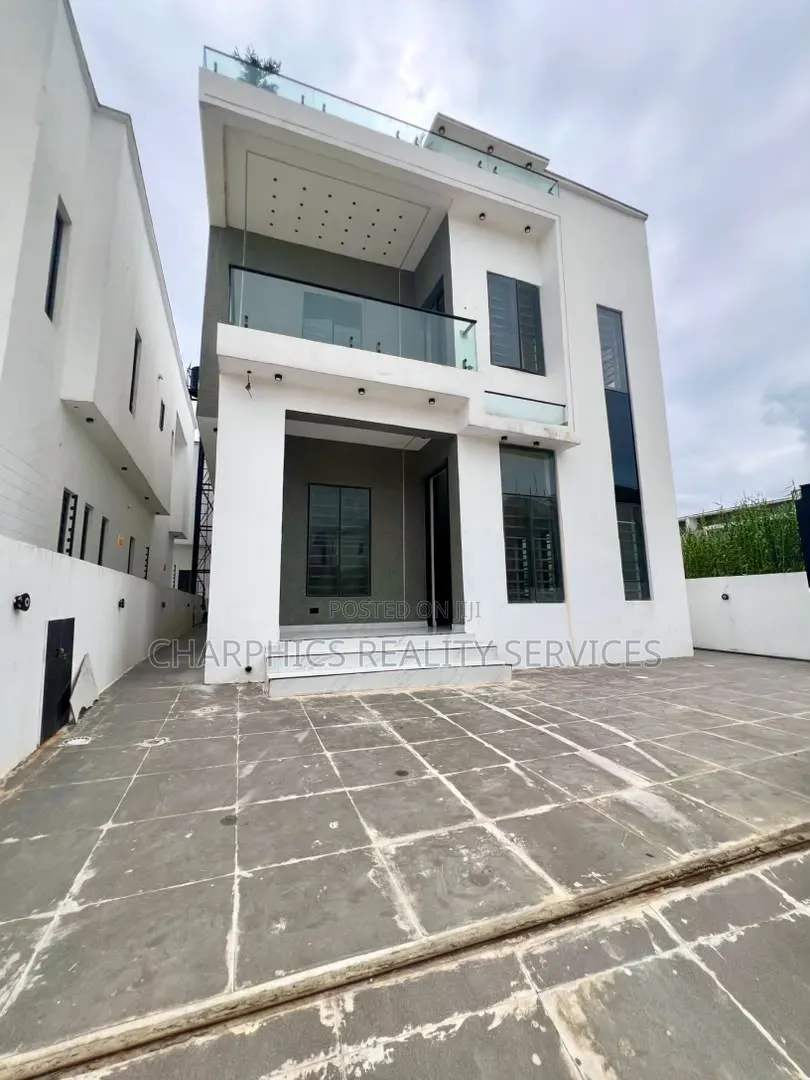 4bdrm Duplex in Off Lekki-Epe Expressway for sale