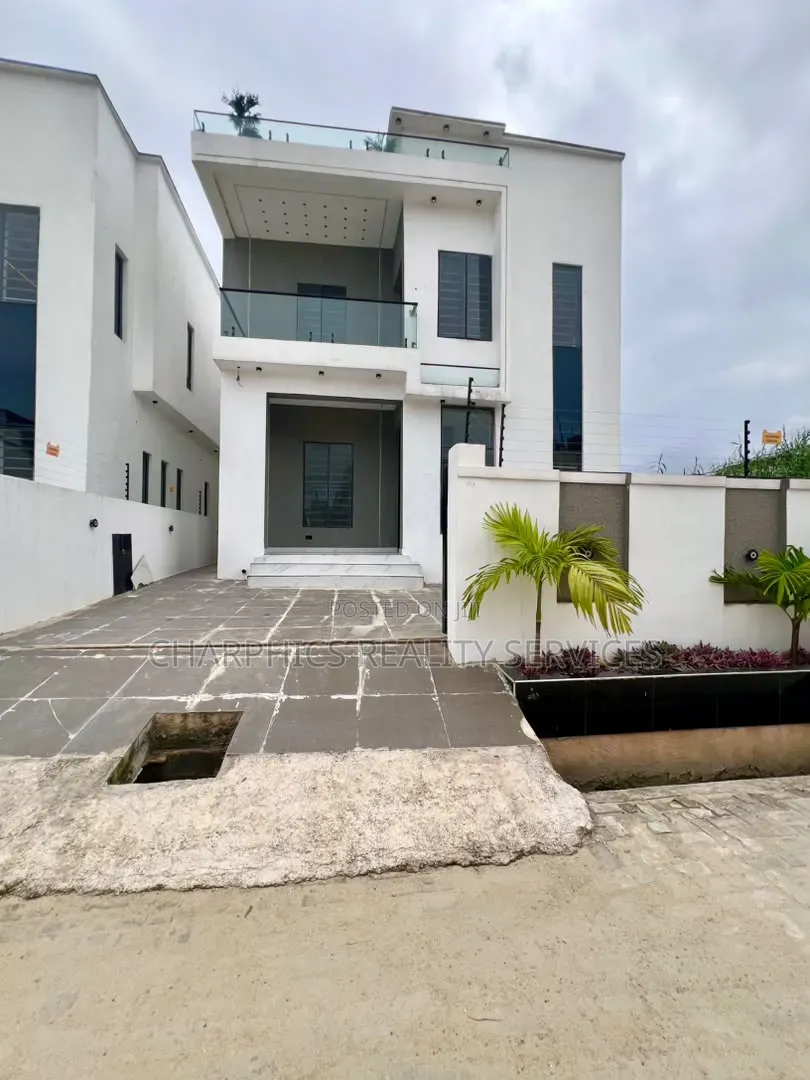 4bdrm Duplex in Off Lekki-Epe Expressway for sale