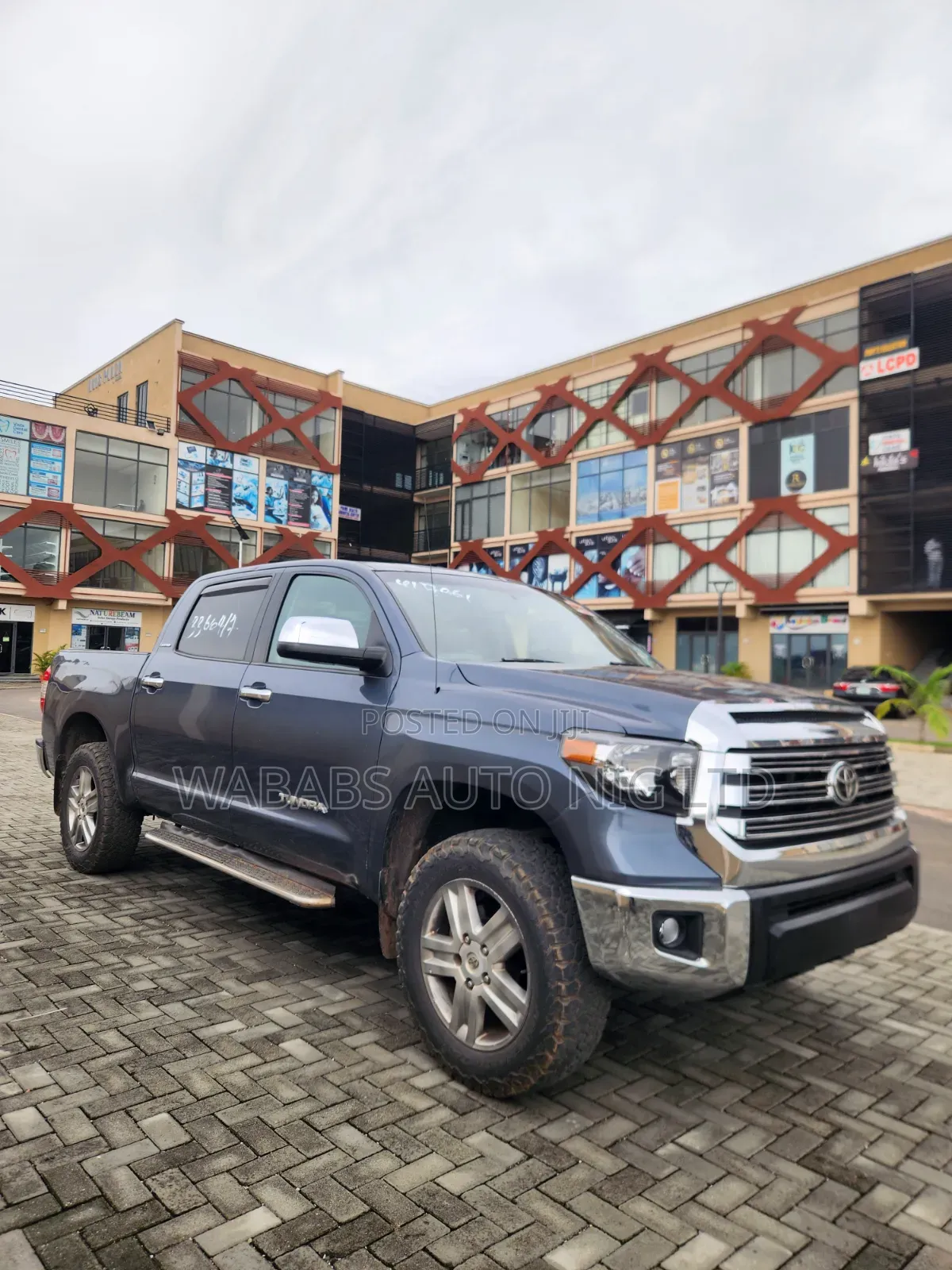 Toyota Tundra 2013 Gray