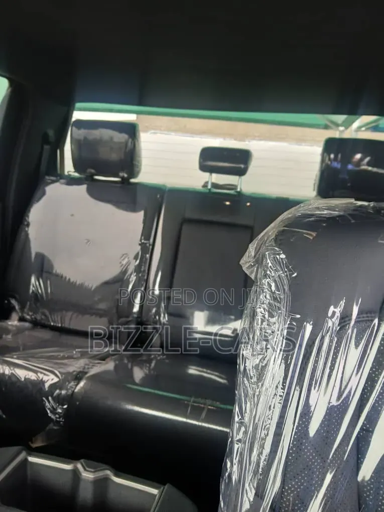 Toyota Tundra 2025 Black