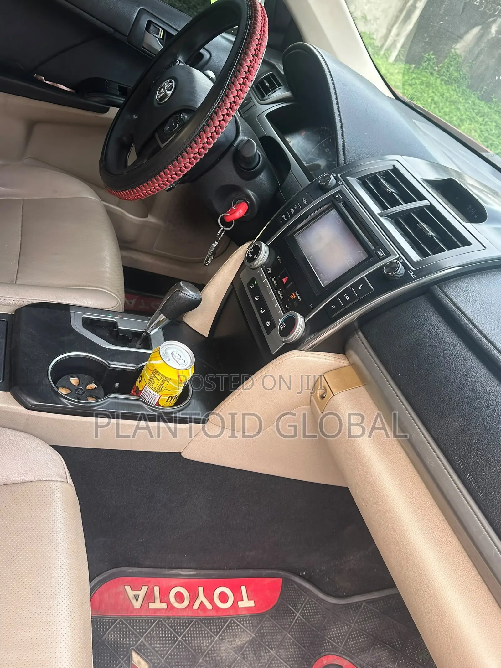 Toyota Camry LE 4dr Sedan (2.5L 4cyl 6A) 2012 Red