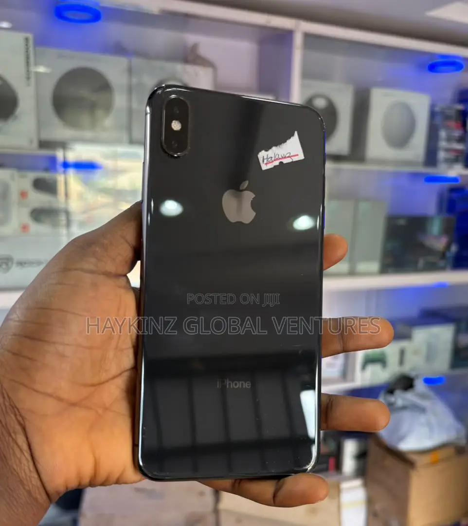 Apple iPhone XS Max 64 GB Black