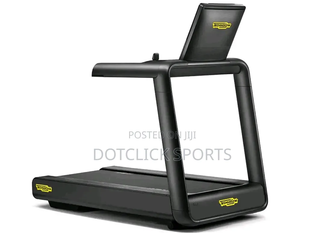 TechnoGym 8hp Commercial Excite Live Run (Original)