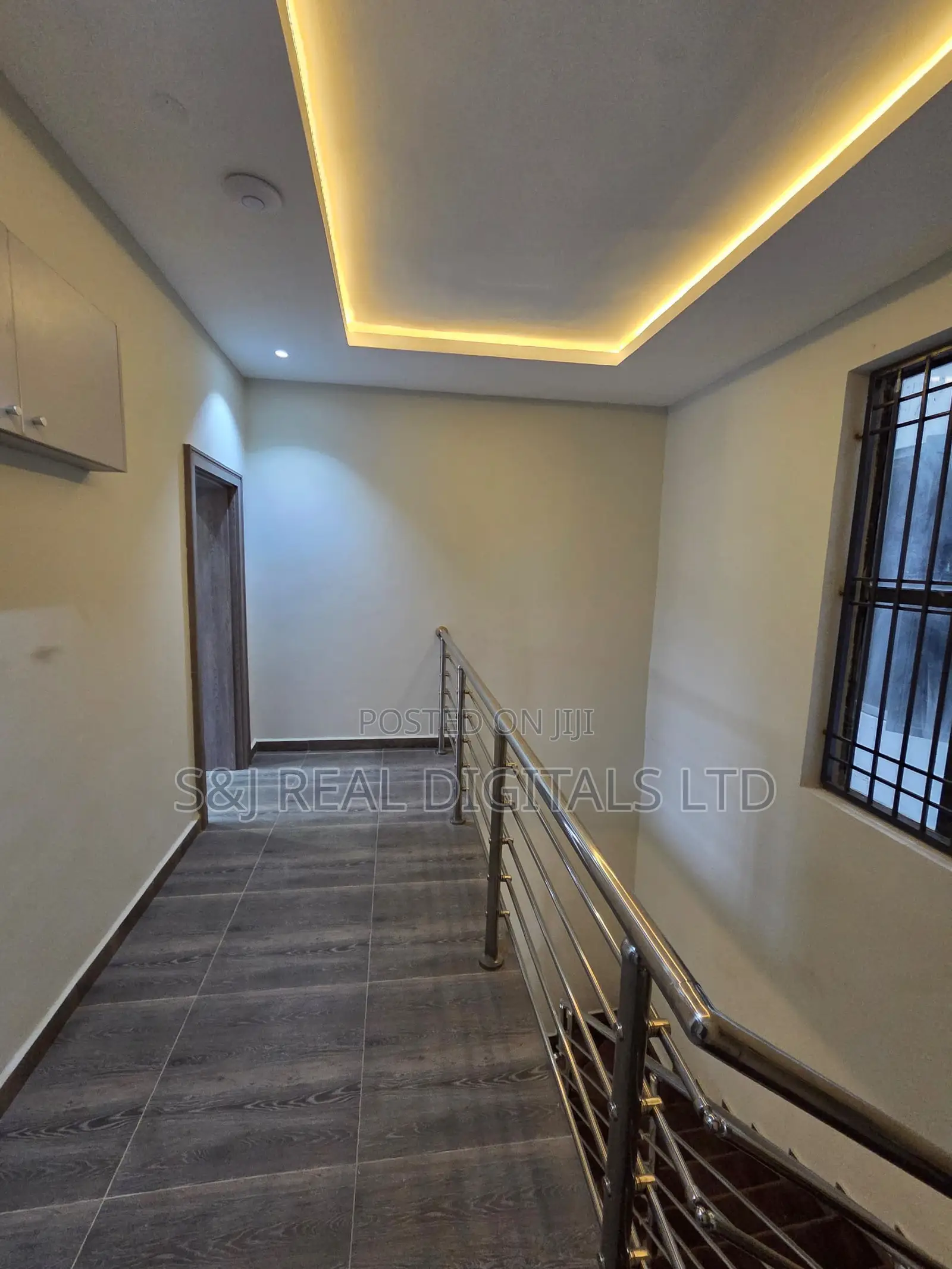 5bdrm Duplex in Dawaki for sale