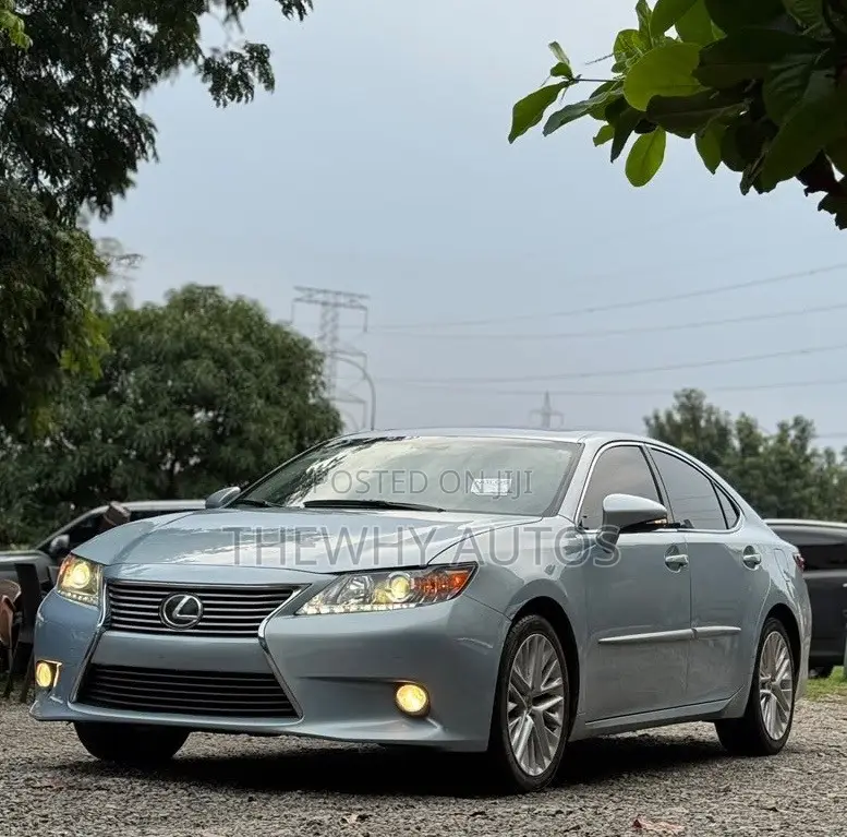 Lexus ES 350 FWD 2013 Blue