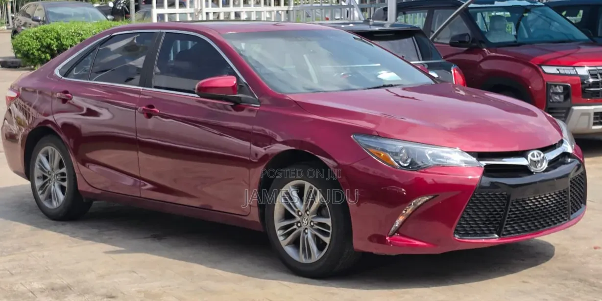 Toyota Camry 2016 Burgundy