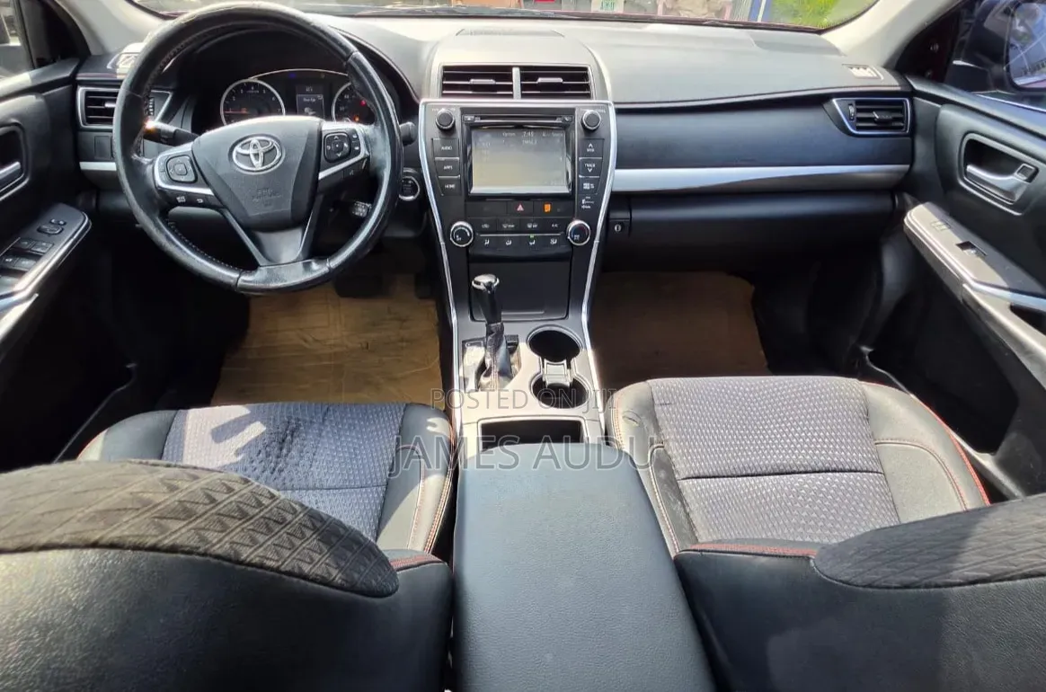 Toyota Camry 2016 Burgundy