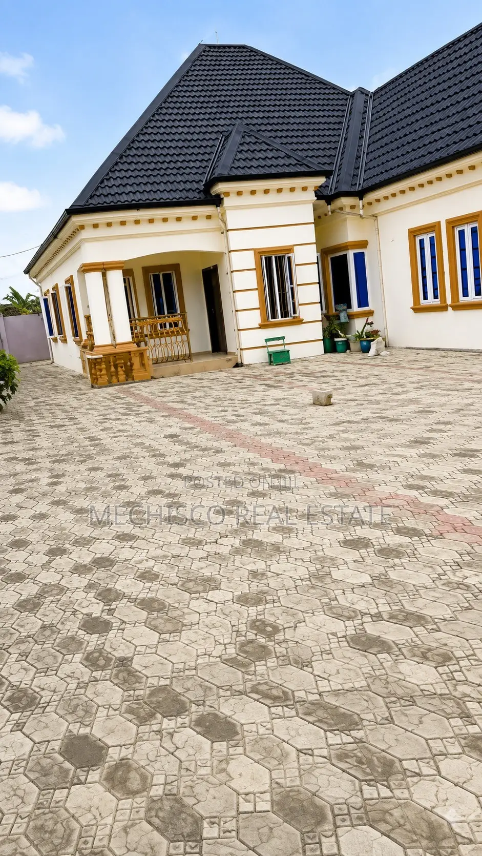 3bdrm Bungalow in Omagwa for sale