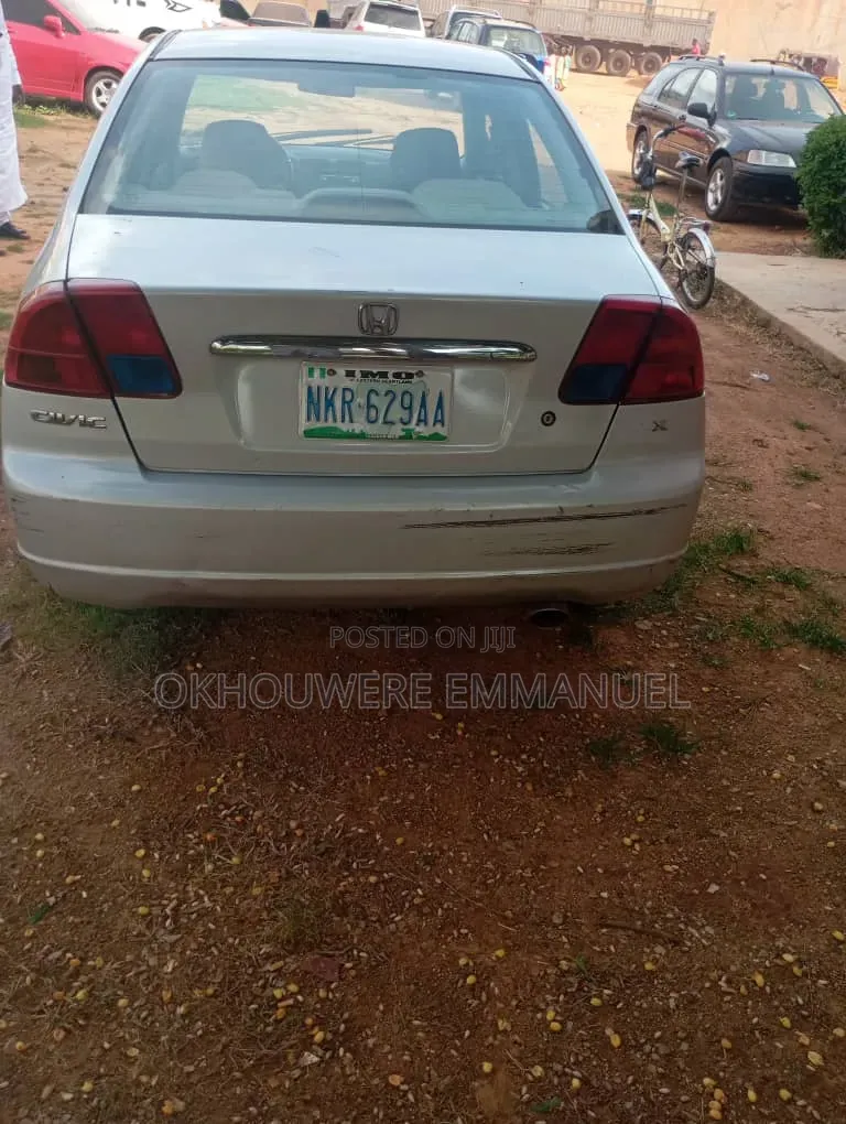 Honda Civic 2004 Silver