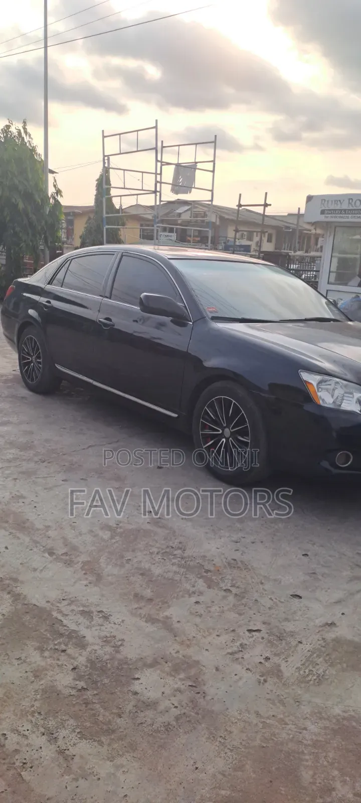 Toyota Avalon 2006 Black