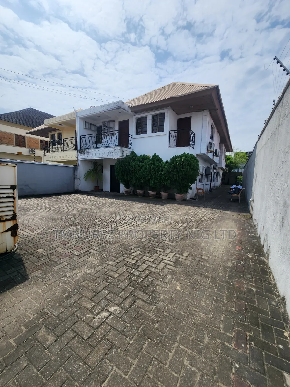 7bedroom Duplex for Rent as Commercial in Lekki Phase1