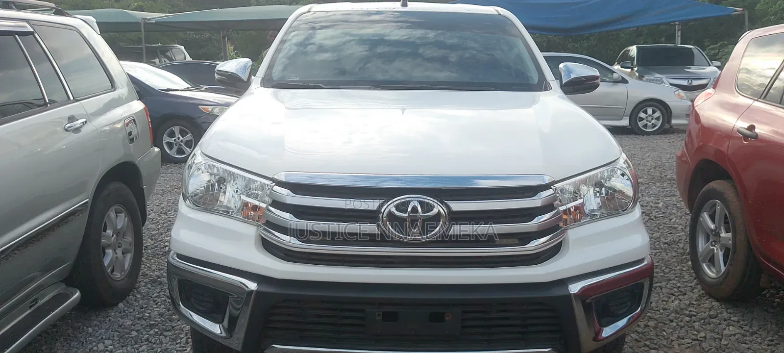 Toyota Hilux 2023 White