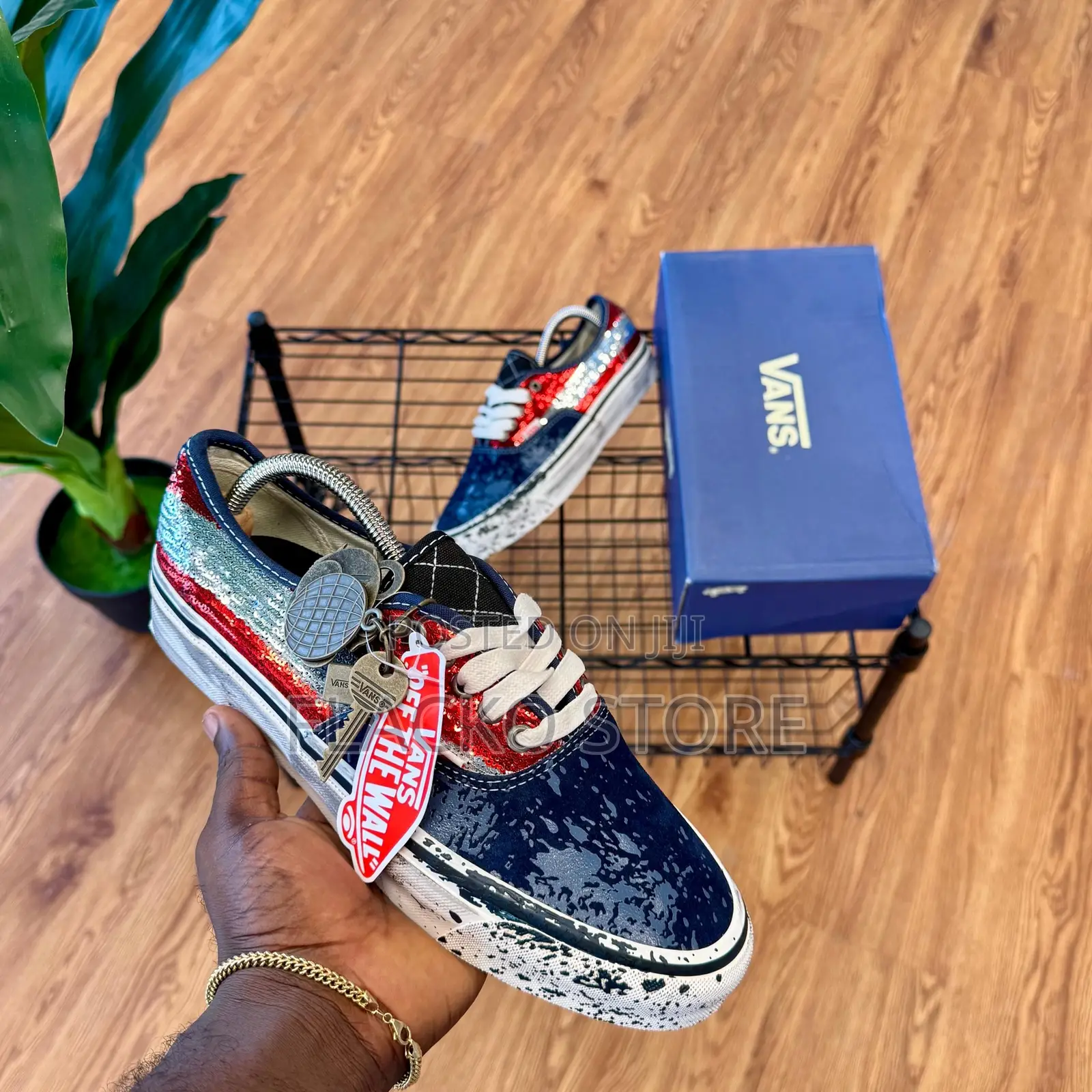 Original Vans Premium Lx Authentic 44 Charms Sneakers