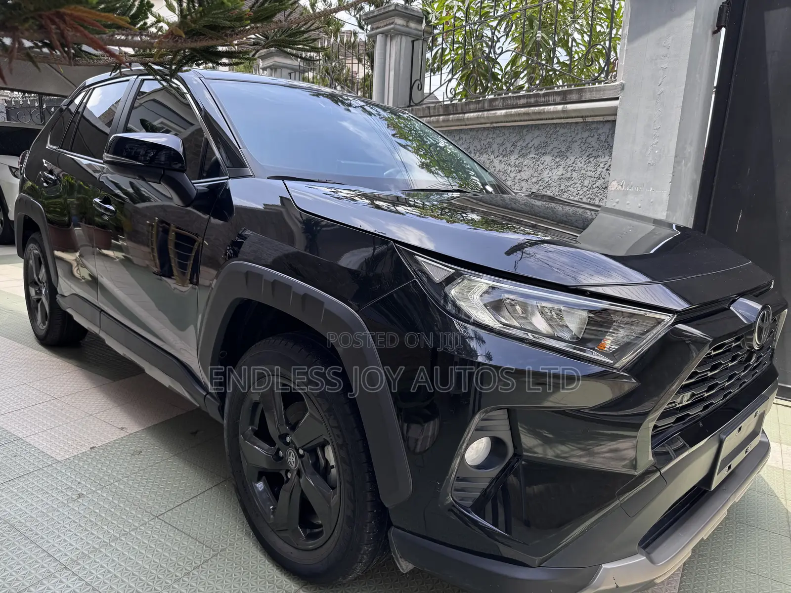 Toyota RAV4 XLE Premium AWD 2023 Black