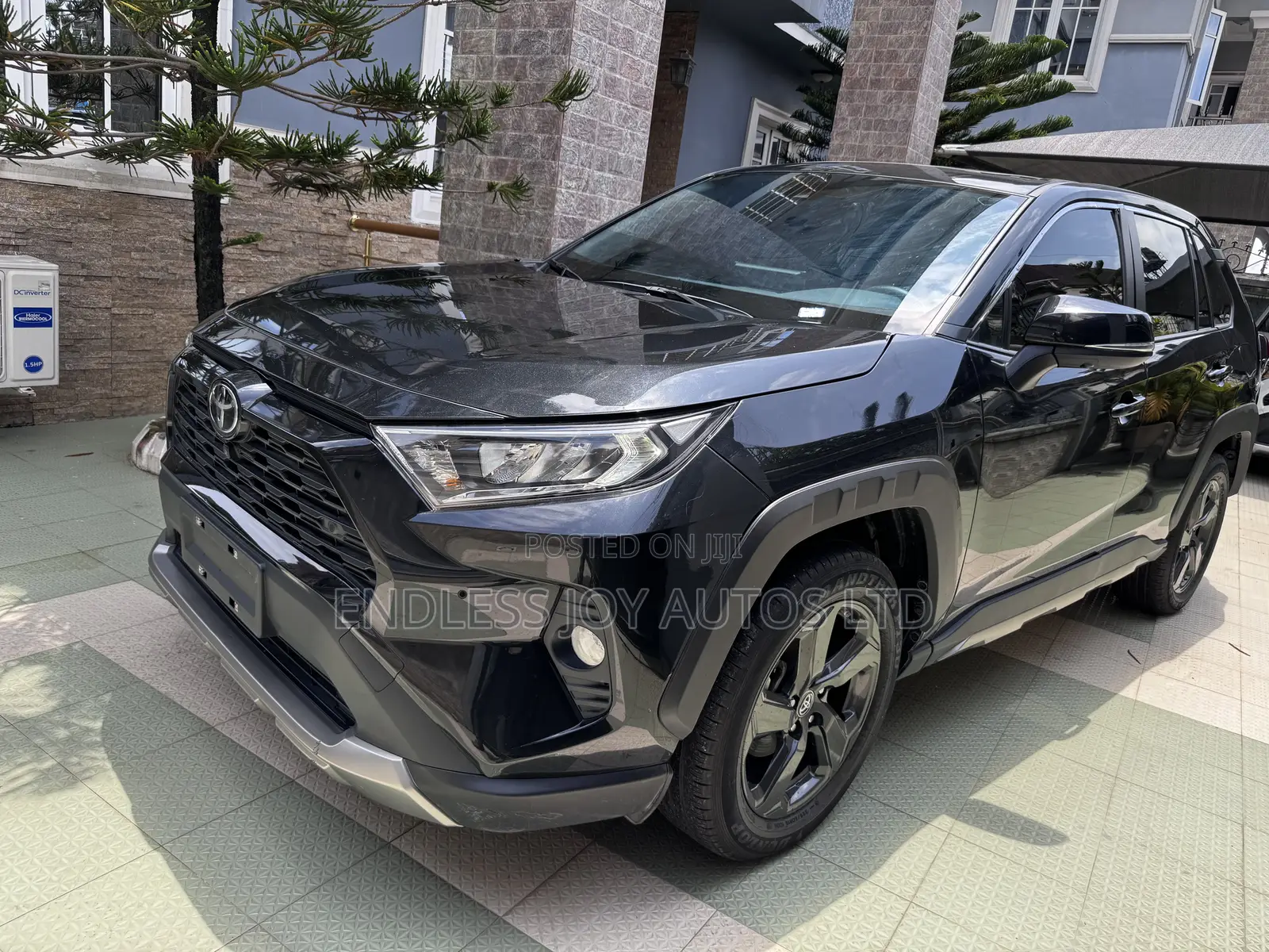 Toyota RAV4 XLE Premium AWD 2023 Black