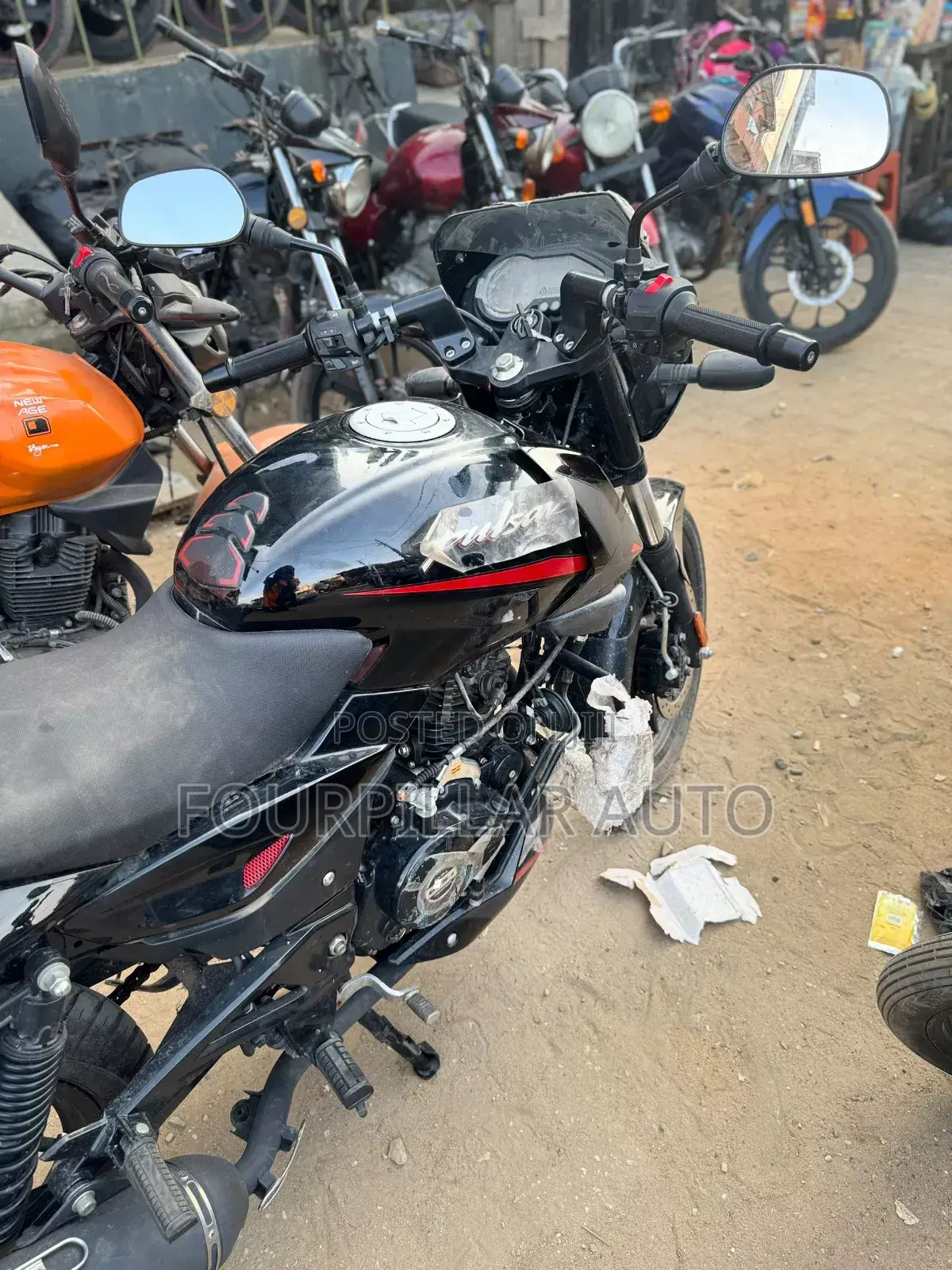 New Bajaj Pulsar 220 F 2025 Black