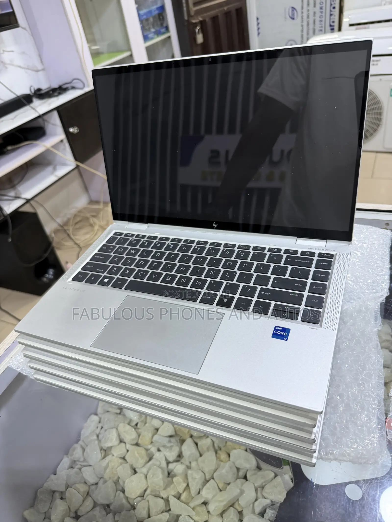 Laptop HP EliteBook 1040 G8 16GB Intel Core i7 SSD 512GB