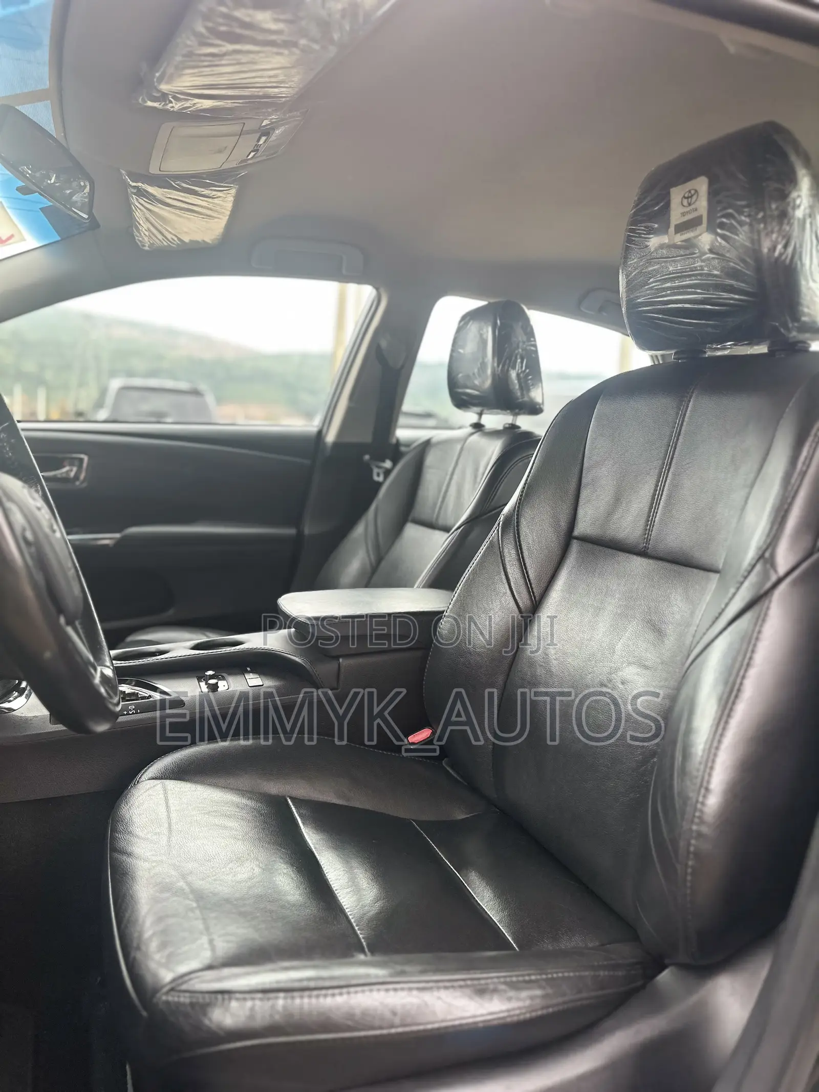Toyota Avalon XLE FWDSedan (3.6L 6cyl 6A) 2016 Black