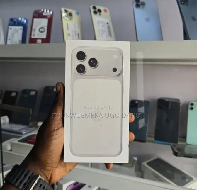 New Apple iPhone 17 Pro Max 256 GB Silver