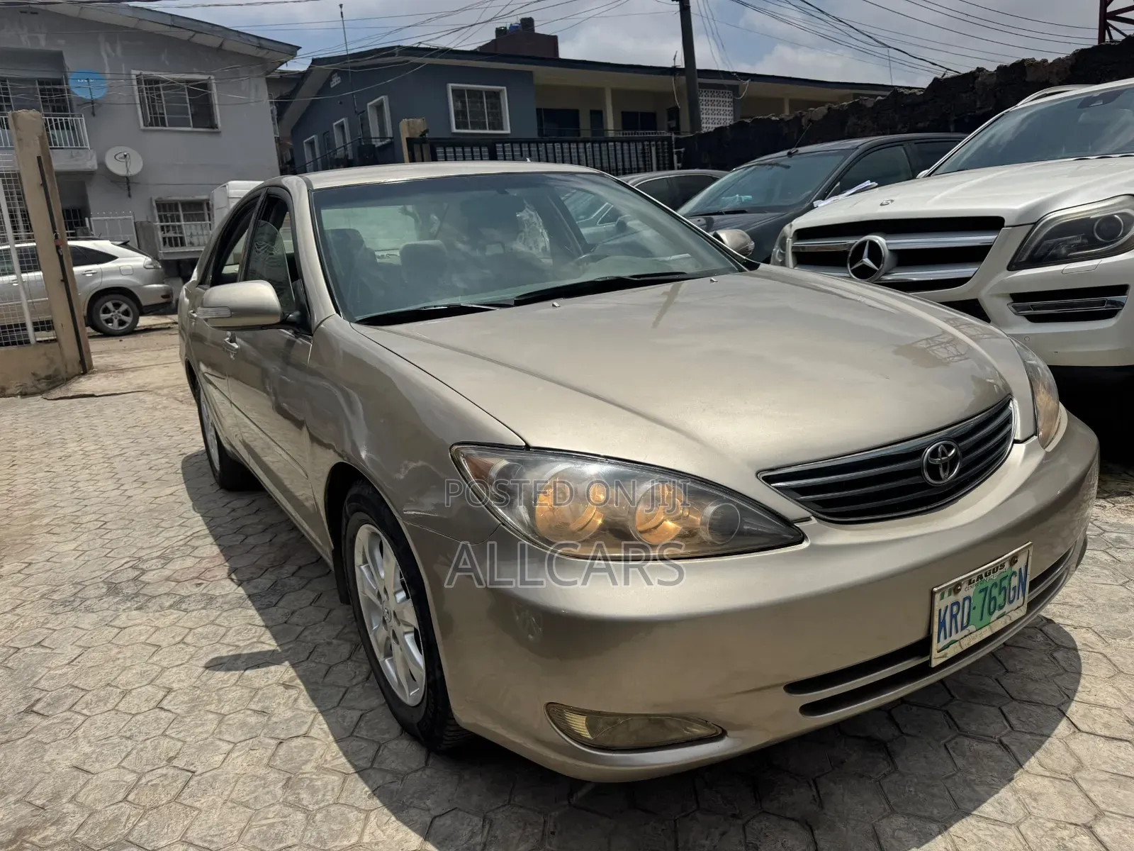 Toyota Camry 2005 Gold