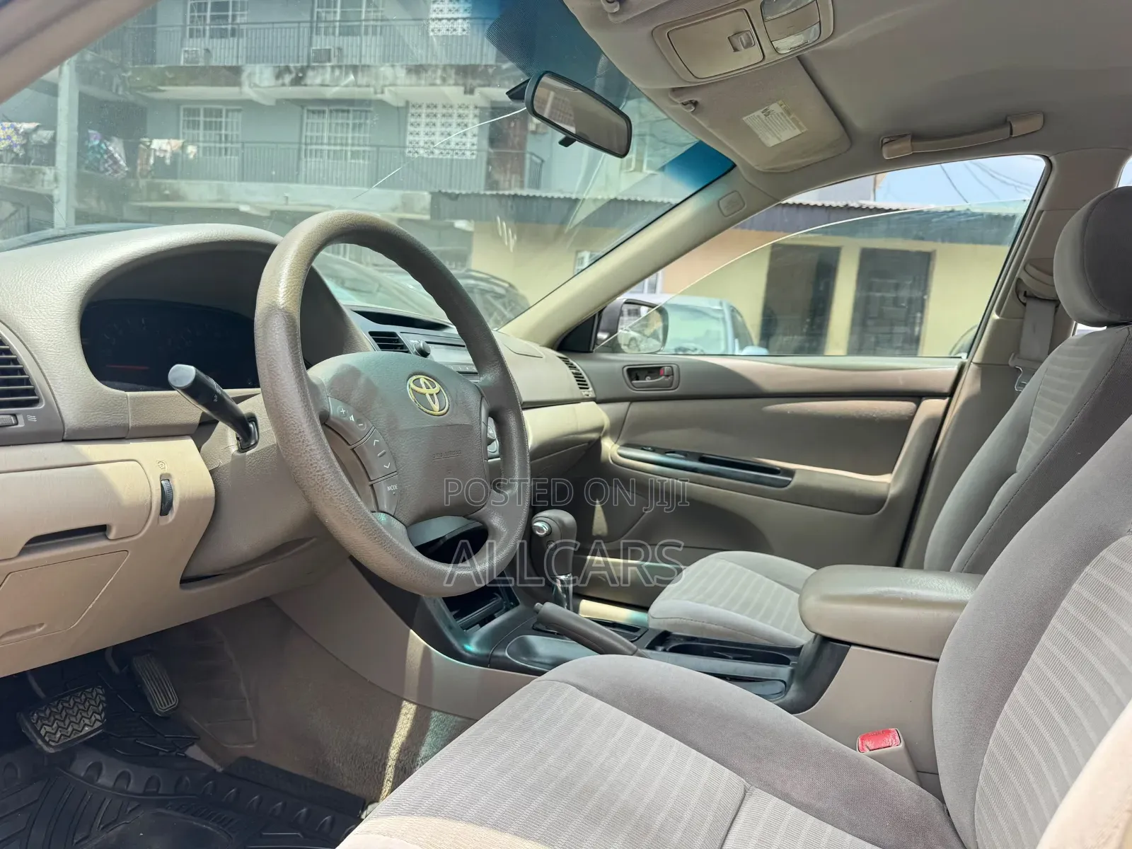 Toyota Camry 2005 Gold