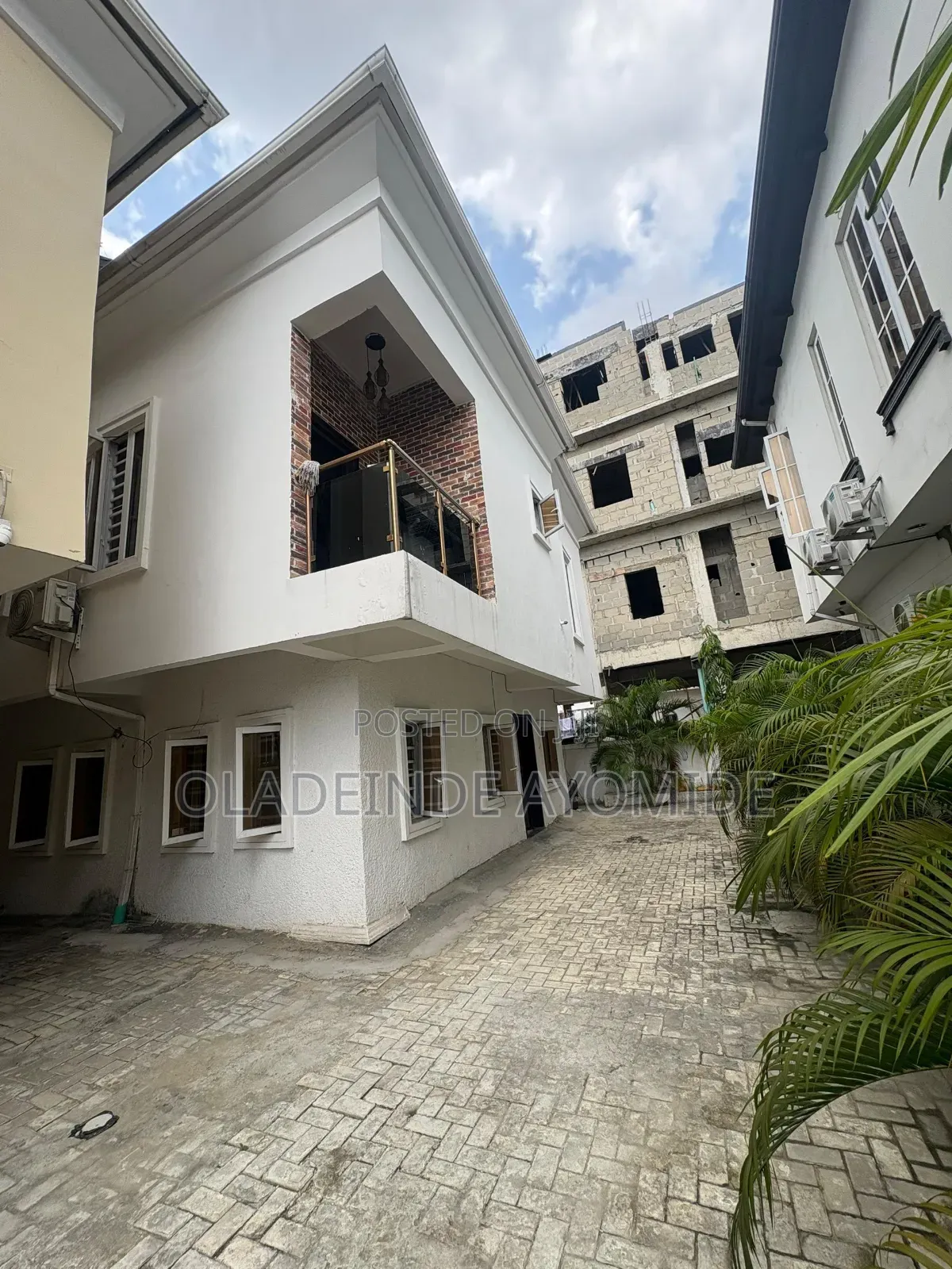 1bdrm Shared Apartment in Chevron for rent