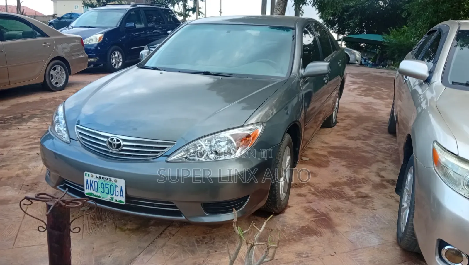 Toyota Camry 2004 Gray