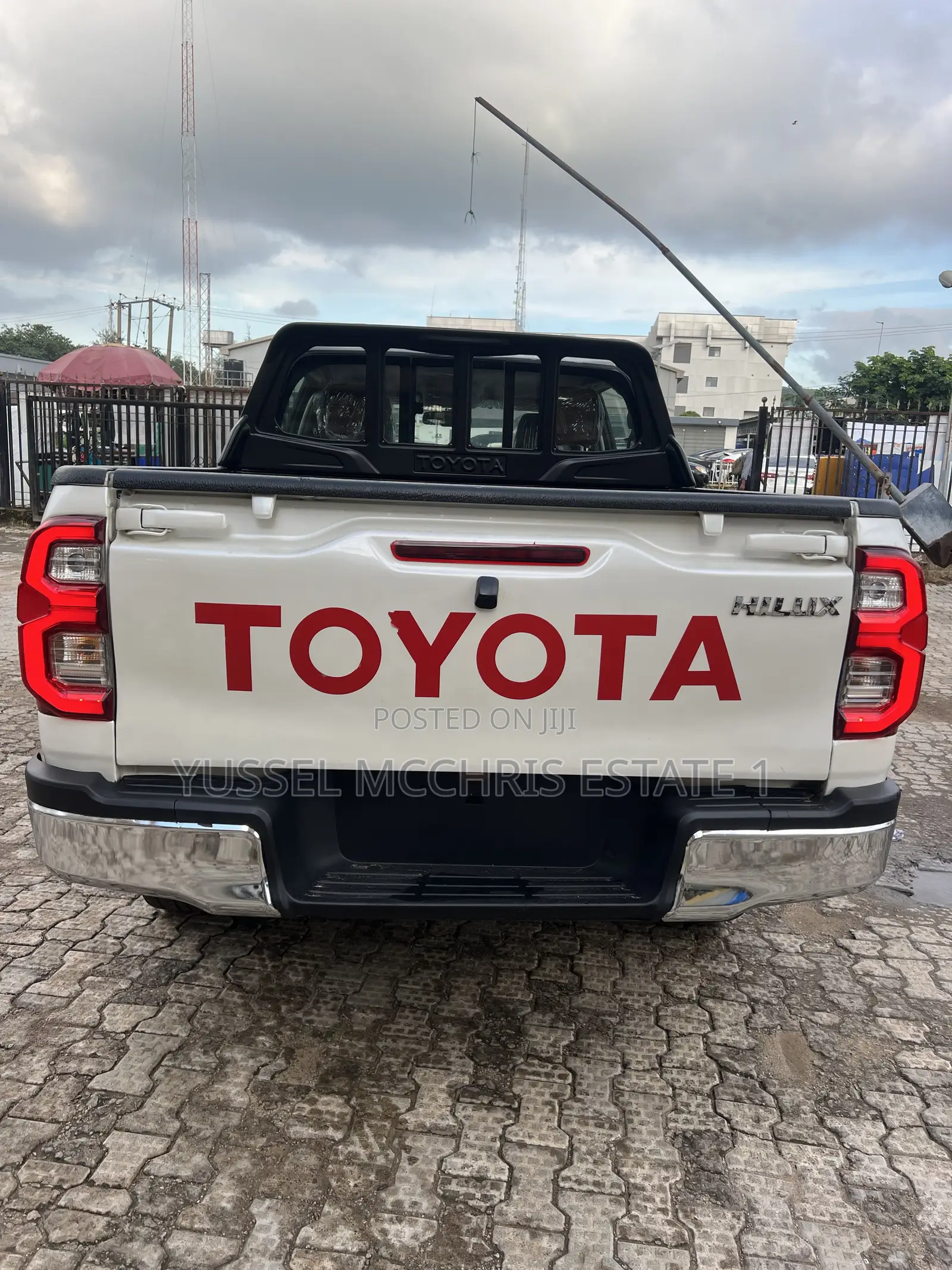 Toyota Hilux Revo Double Cab Petrol 2.7 AWD 2021 White