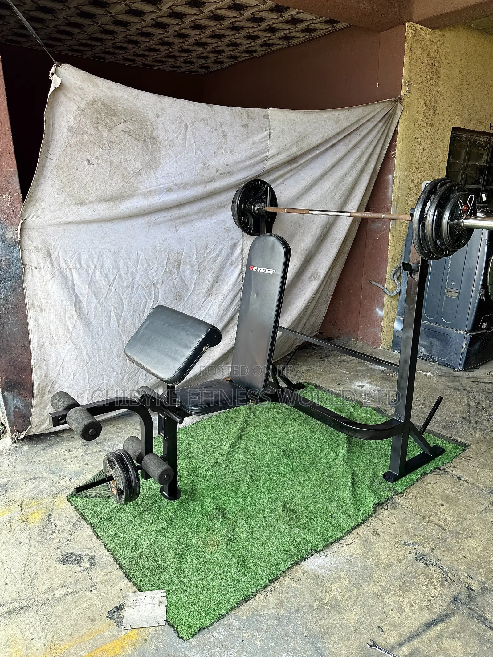 Commercial Weight Bench With 90kg Weight Plate